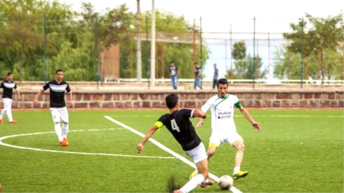 Ahlat Spor Futboluyla Mest Etti