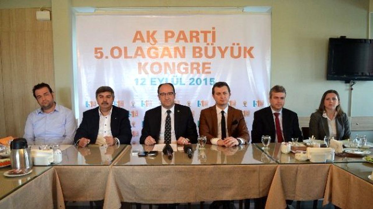AK Parti\'de Gündem Değerlendirme Toplantısı