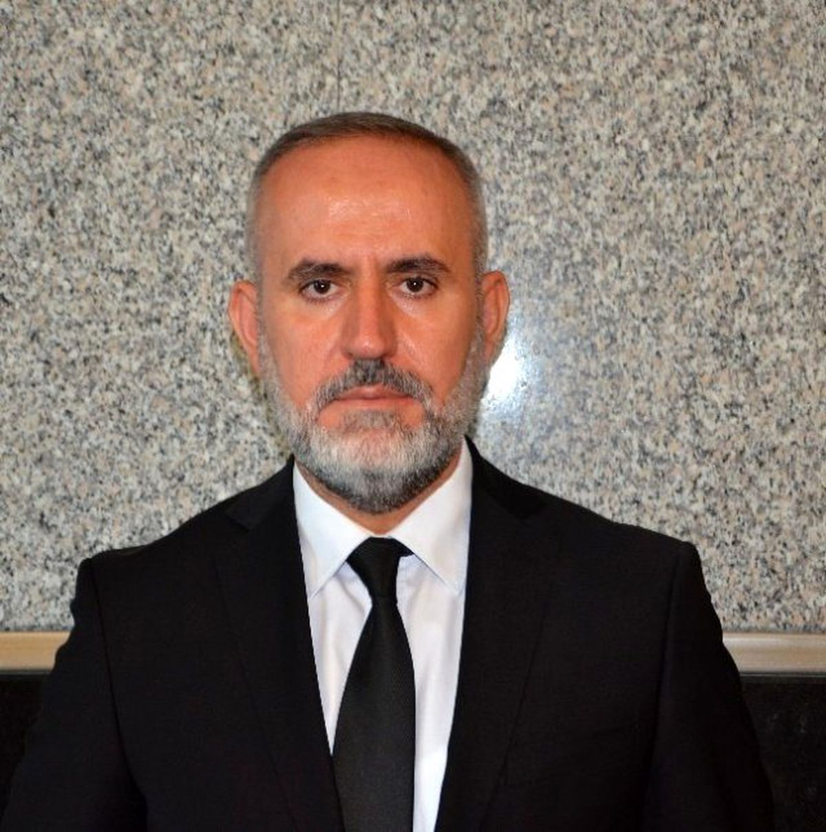 Anoder Tüm Esnafı İş Yerlerine Bayrak Asmaya Davet Etti