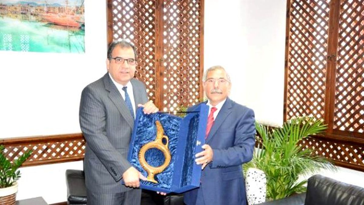 Başkan Karaaslan, K.k.t.c. Turizm Bakanı Faiz Sucuoğlu\'nu Ziyaret Etti