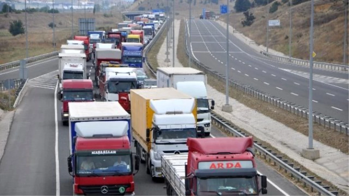 Bozüyüklü Kamyoncuların Teröre Tepki Eylemi