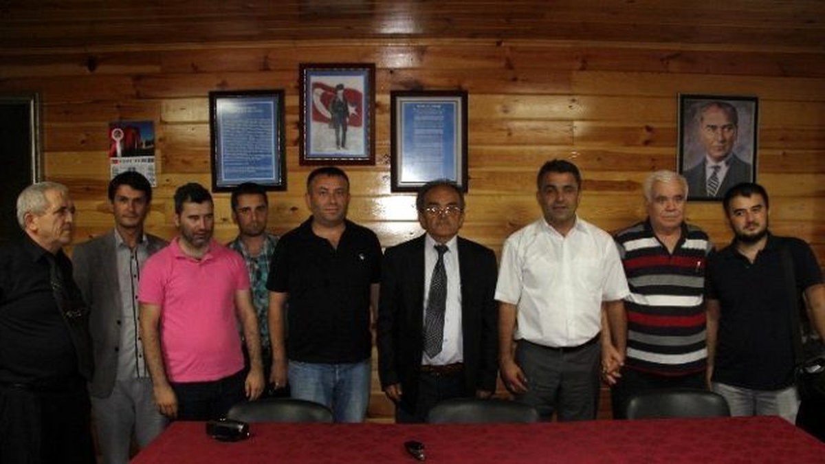 Gazetecilerden Şehit Aileleri ve Gazileri Derneğine Taziye Ziyareti