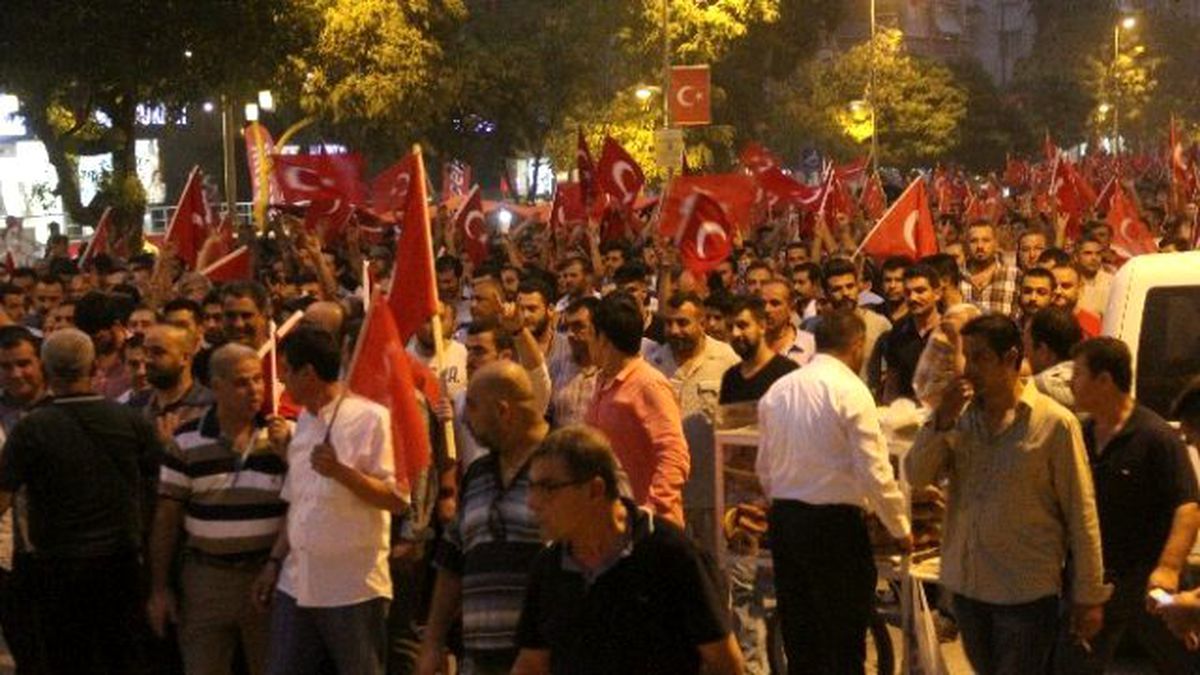 Hatay\'da Teröre Tepki Yürüyüşü