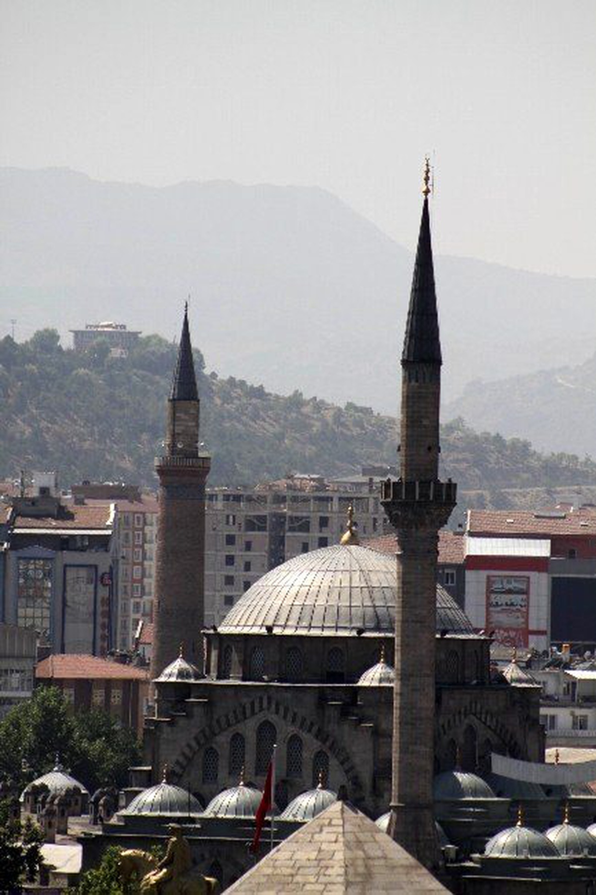 Kayseri\'de Şehitler İçin Tüm Camilerde Sela Verildi