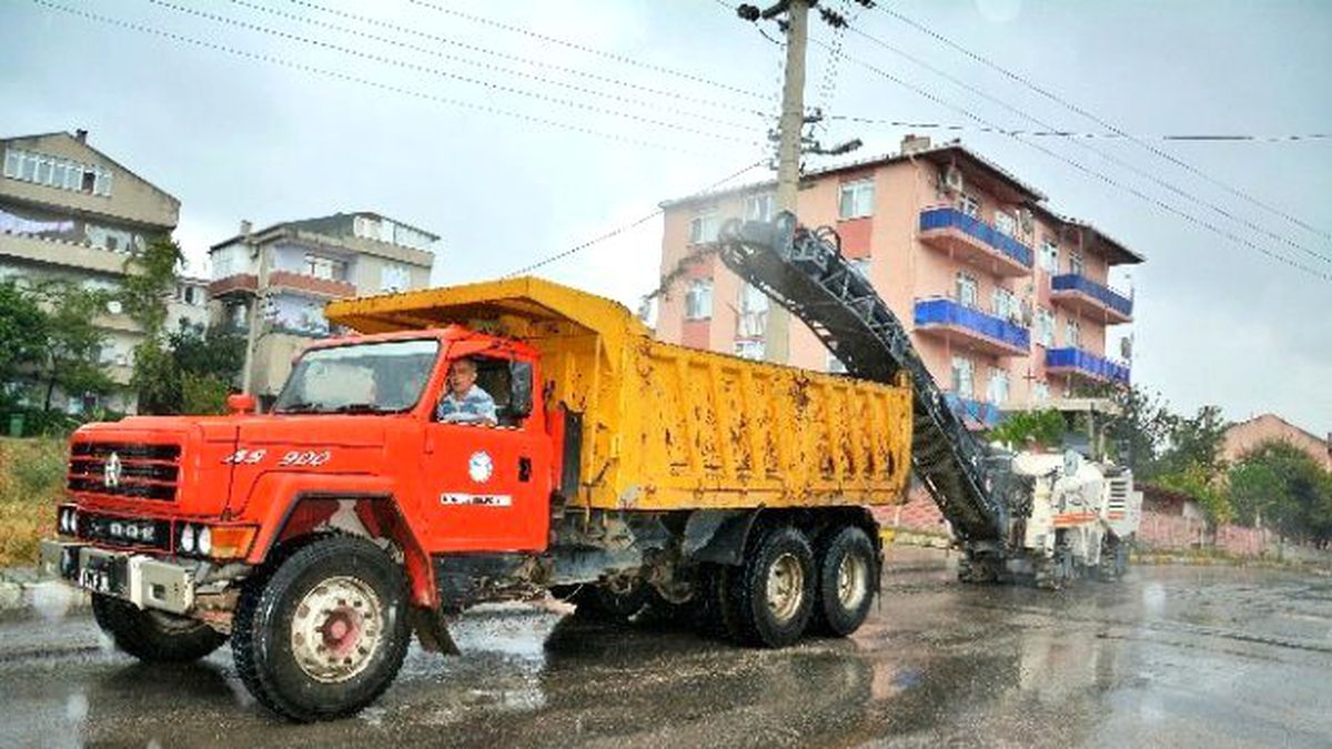 Körfez\'de Yol Çalışması Devam Ediyor