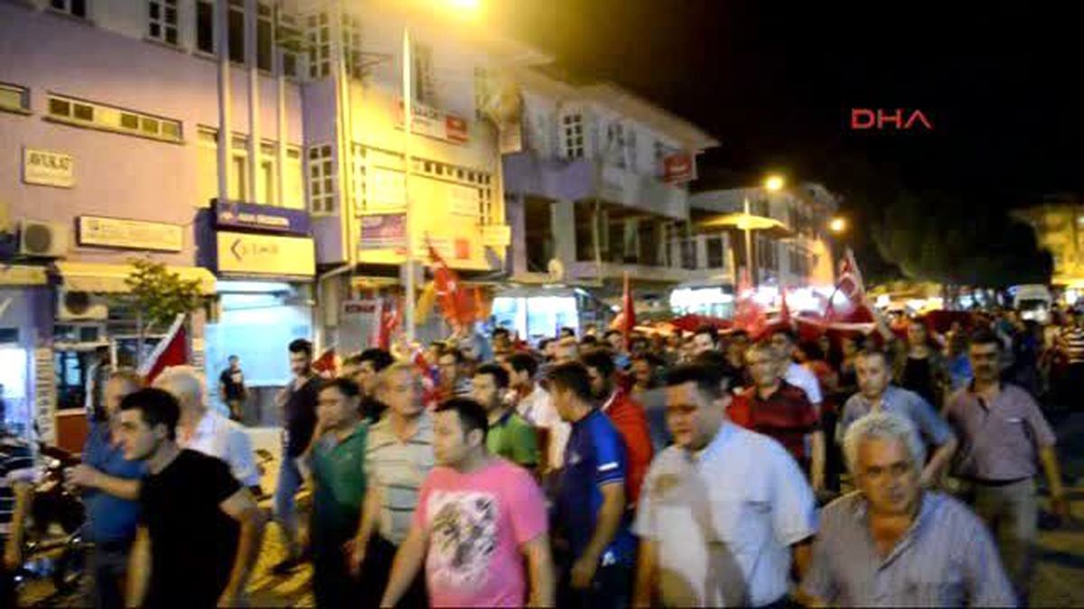 Kula\'da Teröre Tepki Yürüyüşü