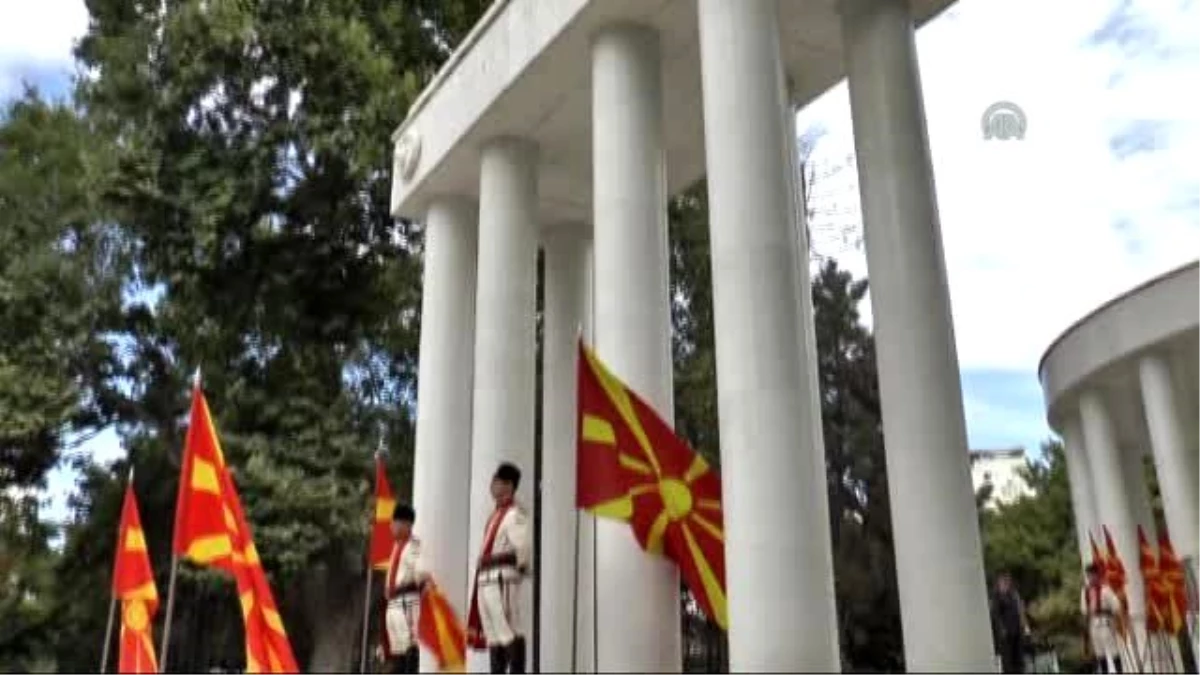Makedonya\'da "Bağımsızlık Günü" Kutlandı