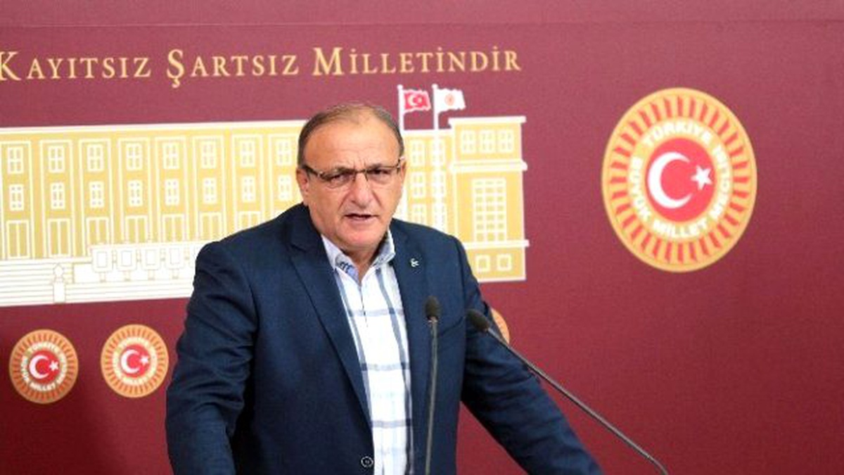 MHP\'li Vural: "Lanetimizi Teröre, Saygımızı Şehide Gösterelim"