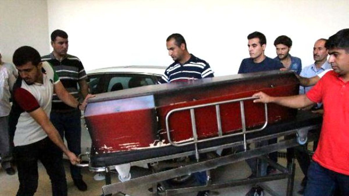 Nusaybin\'de Suriyeli Çift Evlerinde Bıçaklandı, Koca Öldü