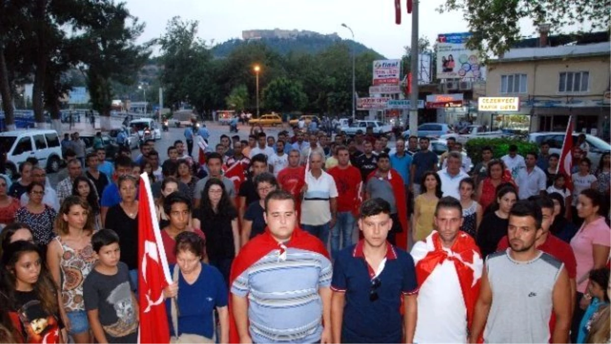 Silifke\'de Teröre Lanet Yürüyüşünde Gerginlik Yaşandı