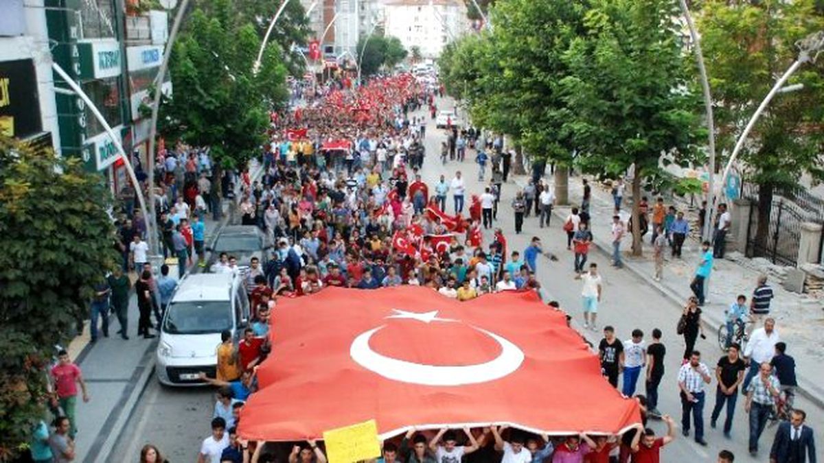Tokat\'ta "Şehide Saygı, Teröre Lanet" Yürüyüşü