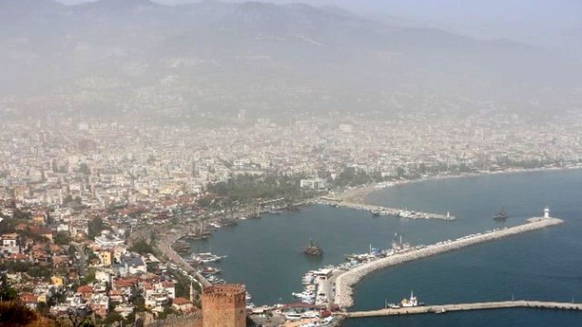 Toz Bulutları Alanya\'yı Kapladı