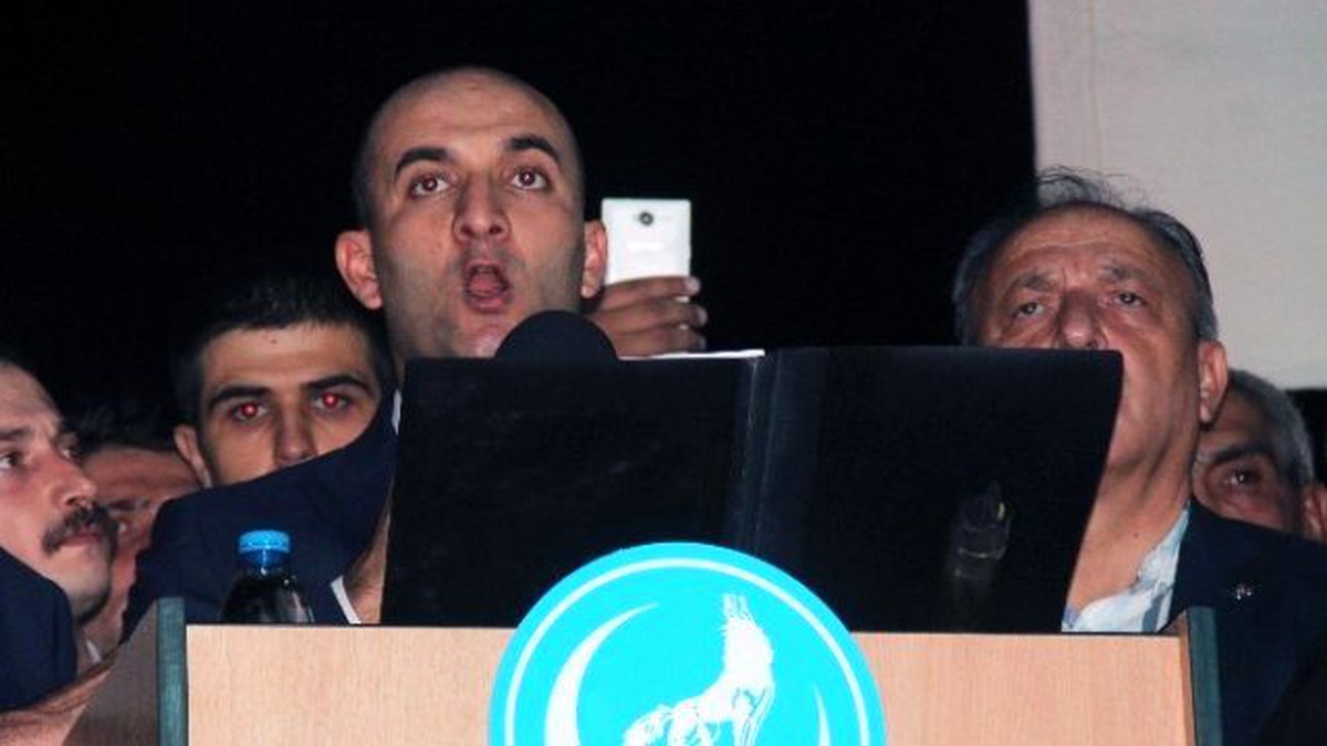 Ülkü Ocakları Teröre Lanet Yürüyüşü Düzenledi
