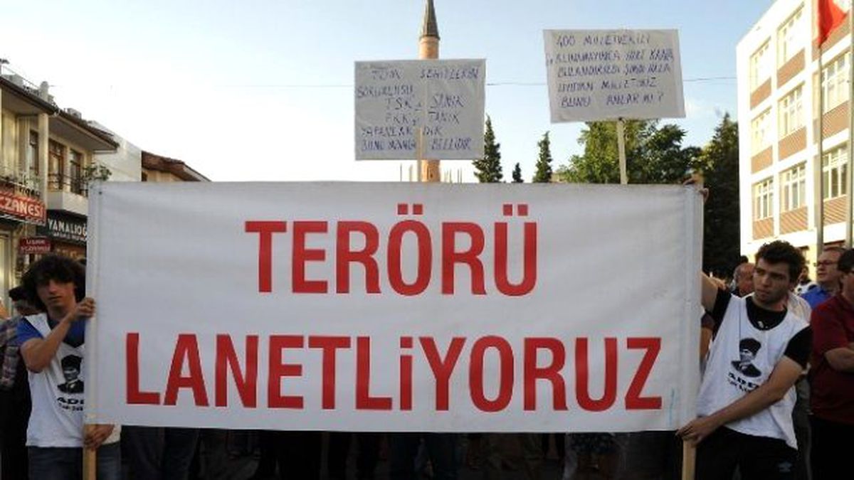 Uşak\'ta Teröre Karşı Öfke Dinmiyor!