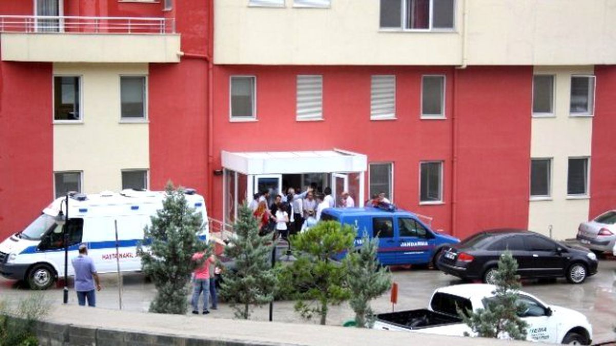 Üzerine Patlayıcı Bağlayan Mühendis İşyerini Bastı