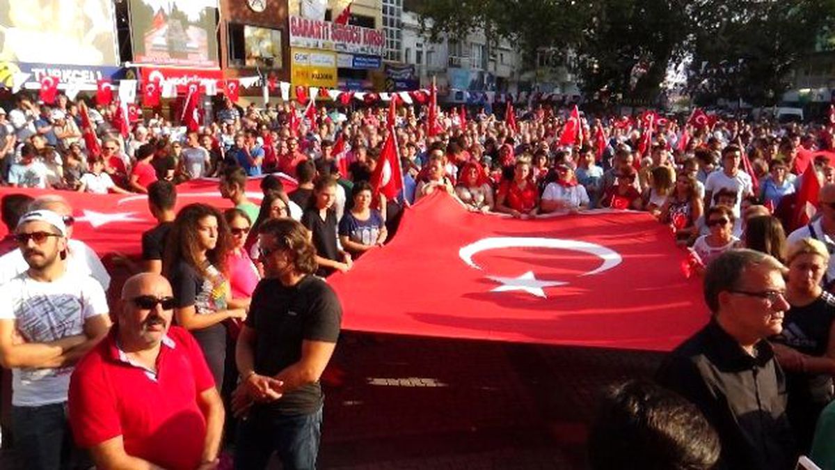3 Bin Kişi Teröre Lanet Yağdırdı