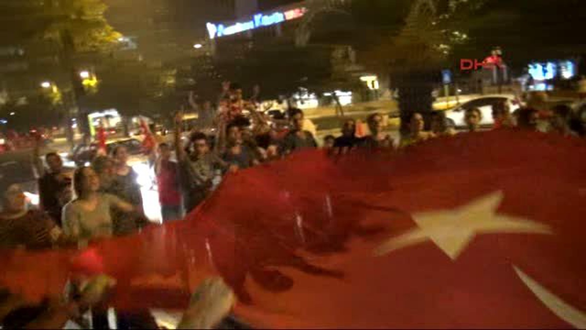 Adana- Grubun Mahalleye Girişine Polis İzin Vermedi