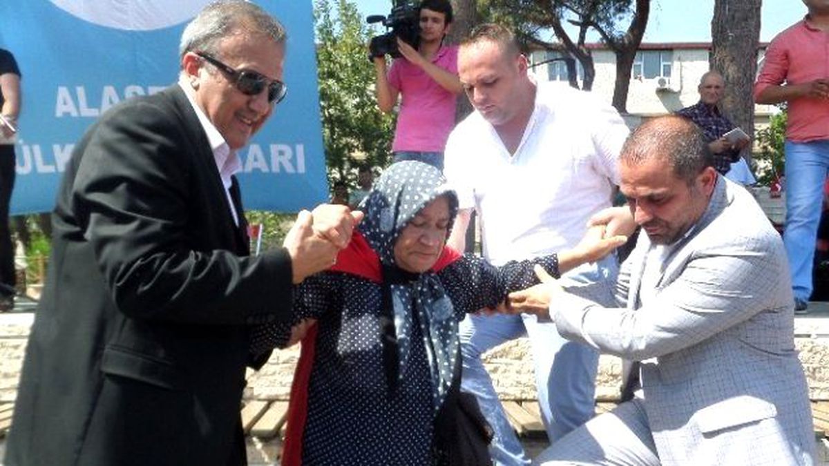 Alaşehir\'den Teröre Lanet Yağdı
