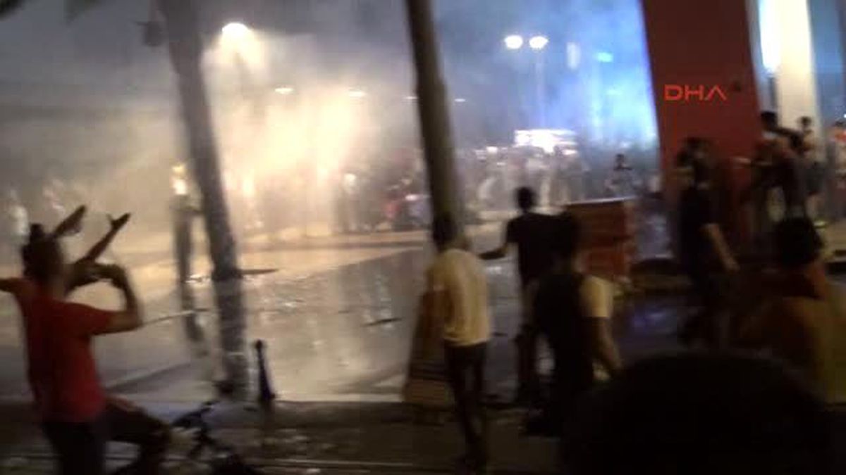 Antalya\'da Tehlikeli Gerginlik! Bir Kişiyi Linç Etmek İstediler