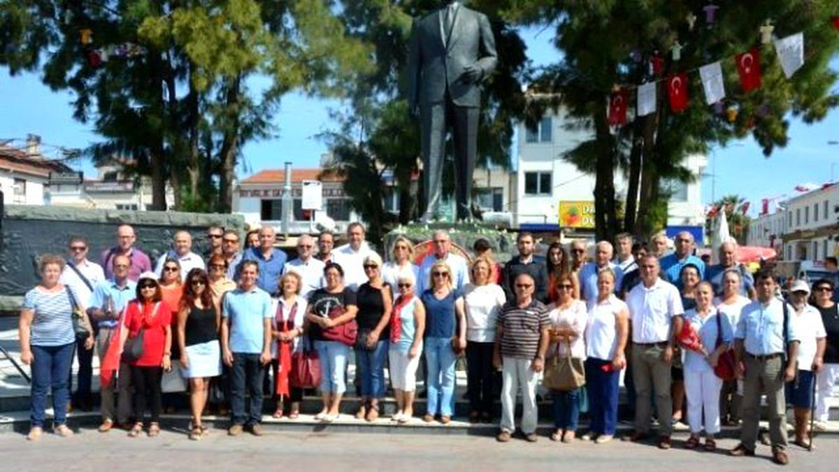 Ayvalıkta CHP\'nin 9 Eylül Coşkusu