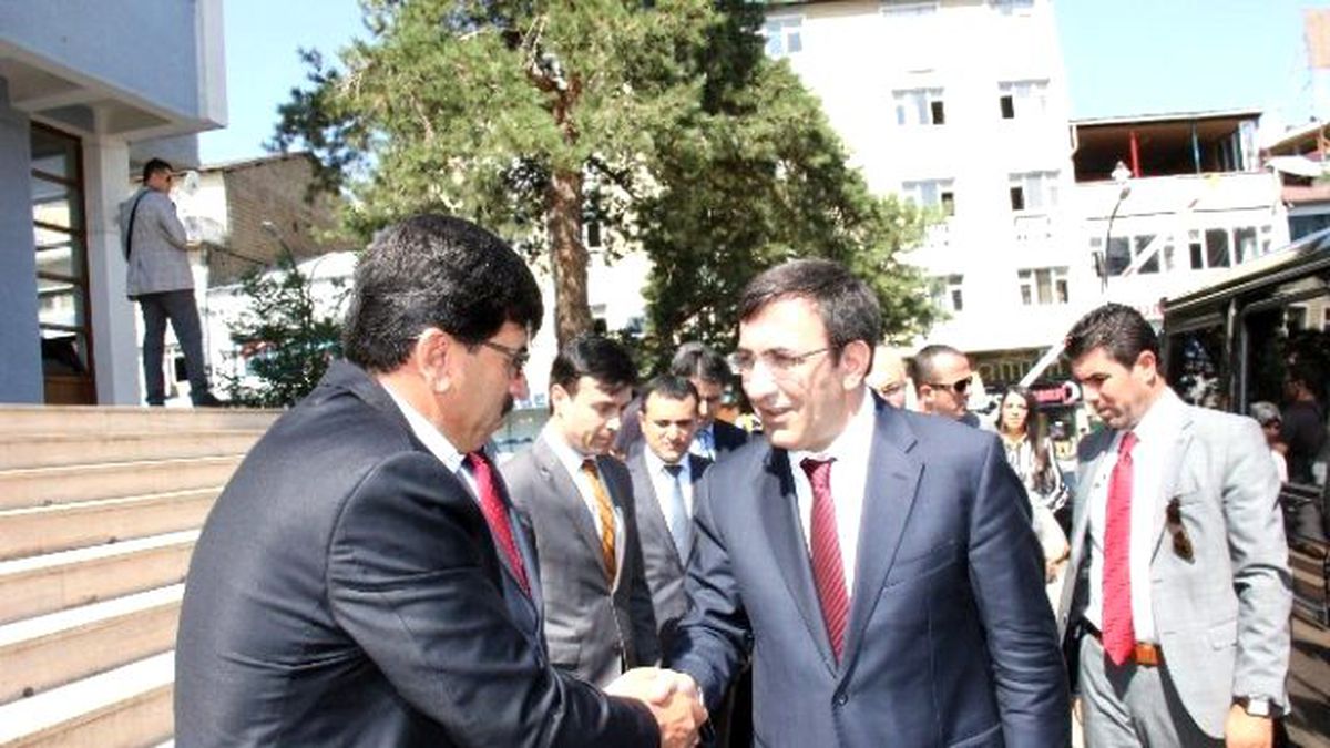 Başbakan Yardımcısı Cevdet Yılmaz: "Ama Demeden Teröre Karşı Durmalıyız"