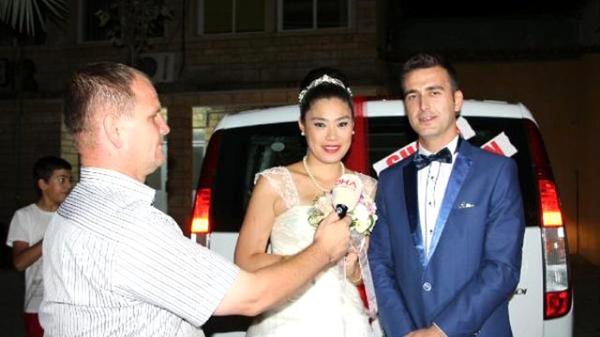 Bergama\'ya Japon Gelin Geldi