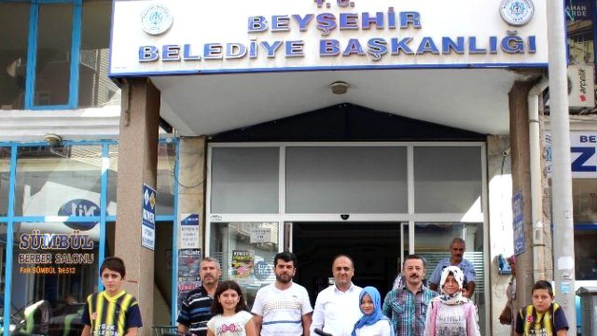 Beyşehir\'de Başarılı Kur\'an Kursu Öğrencilerine Bisiklet