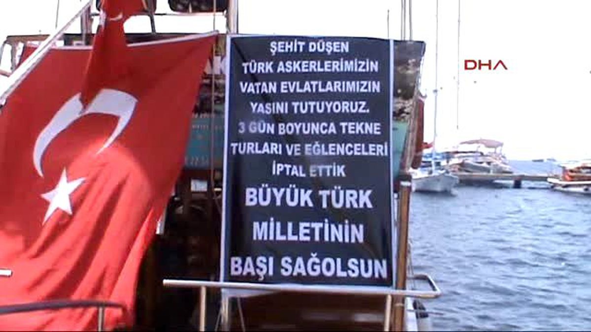 Bodrum\'da Terör Denizde ve Karada Protesto Edildi