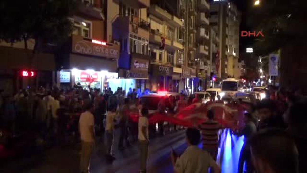 Çanakkale\'de Teröre Tepki Yürüyüşü