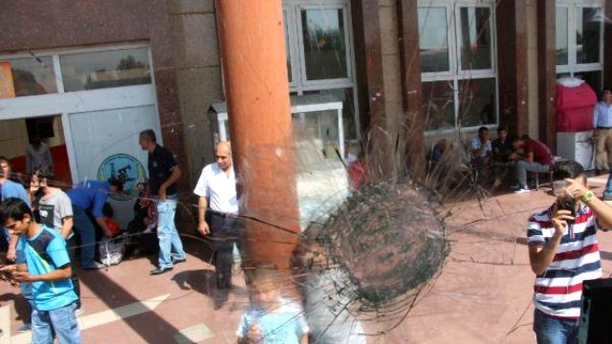 Diyarbakır\'daki Otobüs Firmaları Kontak Kapattı (2)
