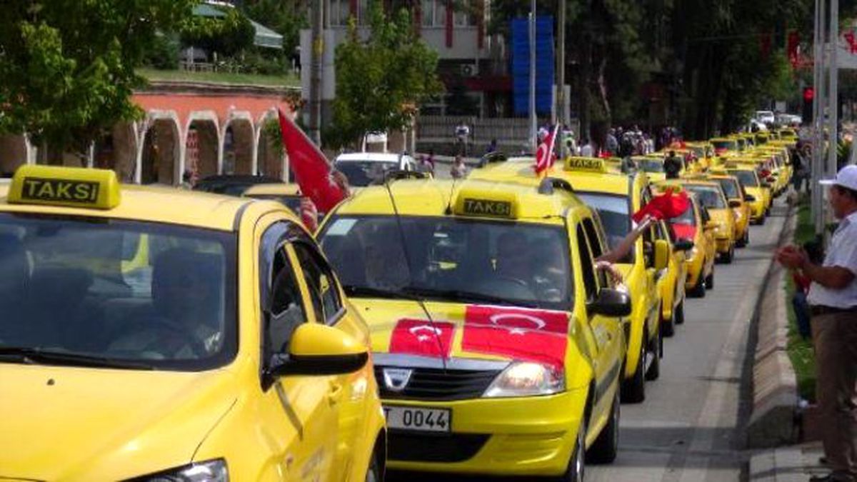 Edirne\'de Şoförlerden Teröre Lanet Konvoyu