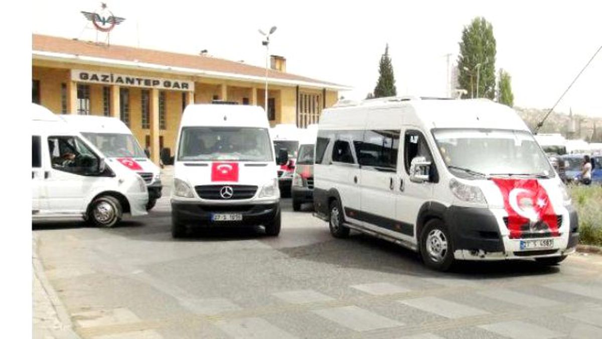 Gaziantep\'te Servis Şoförlerinden Konvoylu Terör Protestosu