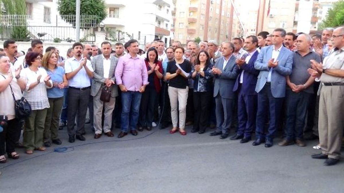 Hdp, Parti Saldırılarını Kınadı