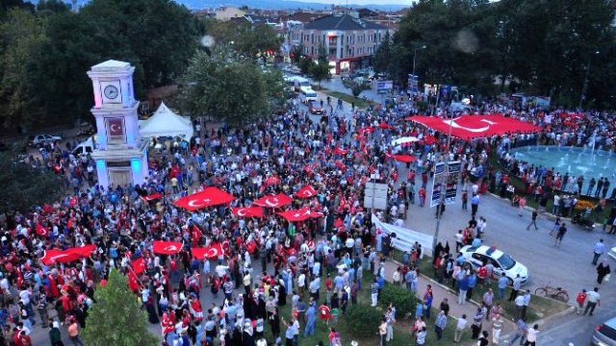 İnegöl Teröre Karşı Tek Yürek