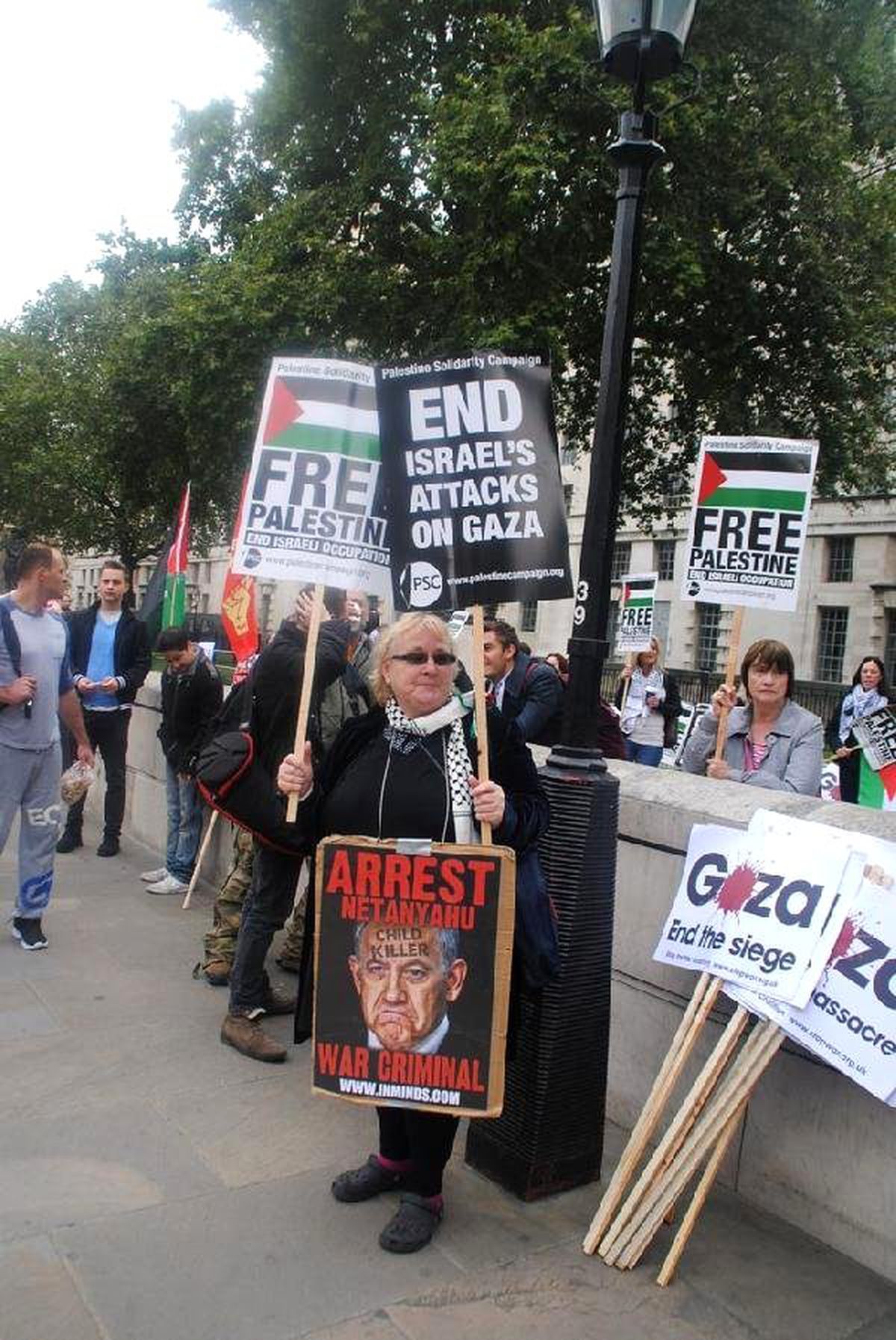 İsrail Başbakanı Netanyahu\'nun Londra Ziyaretine Tepki