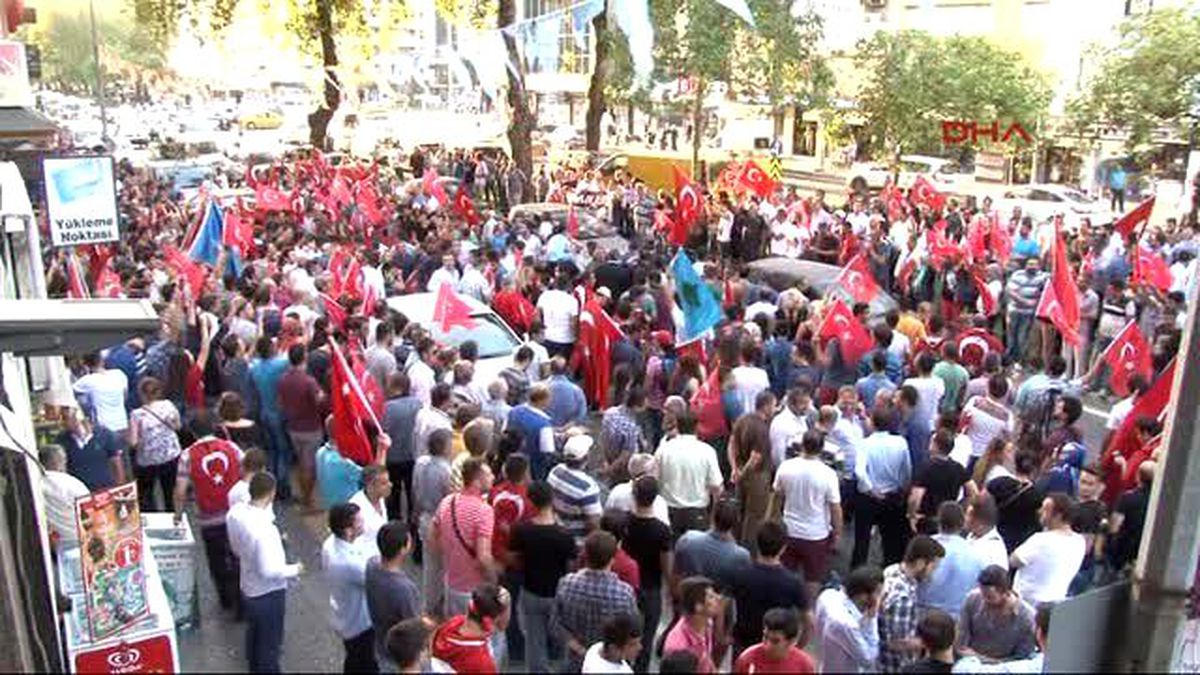 İzmir Teröre Tepki İçin Yürüdü
