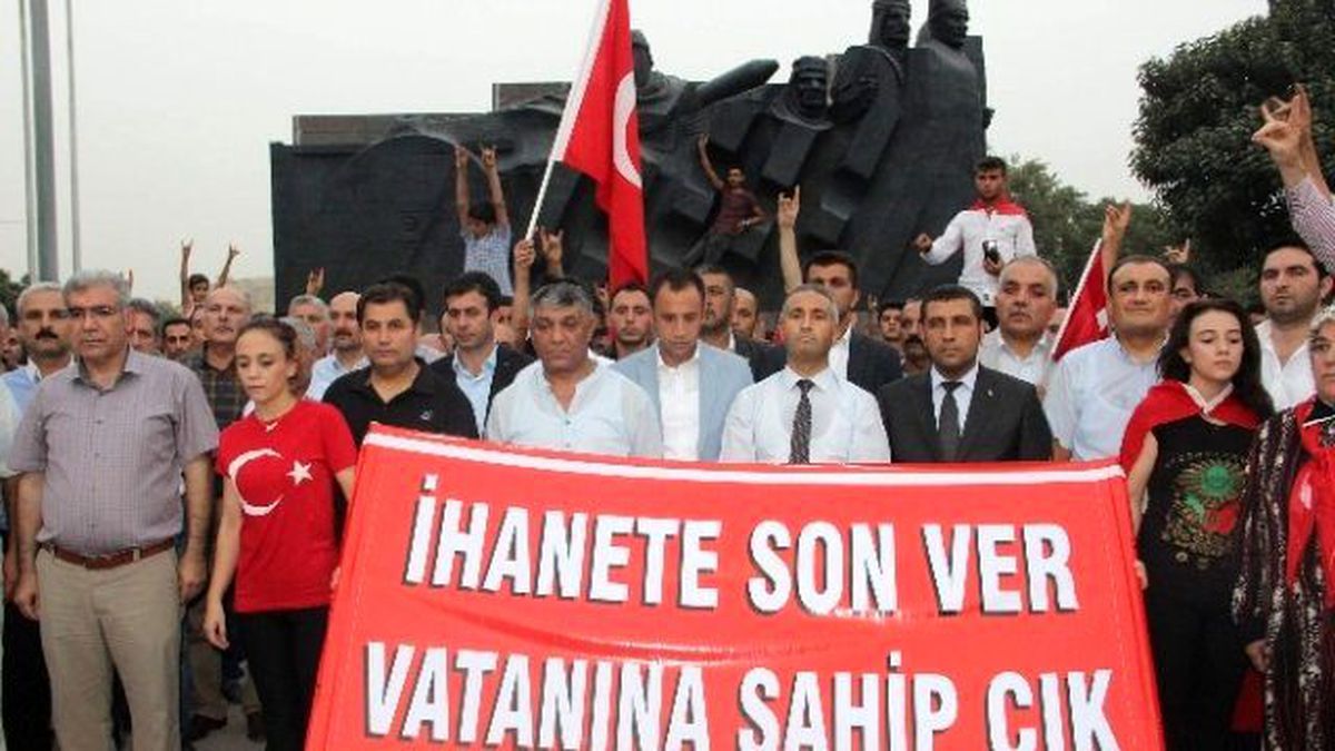 Kamu-senden Teröre Lanet Yürüyüşü