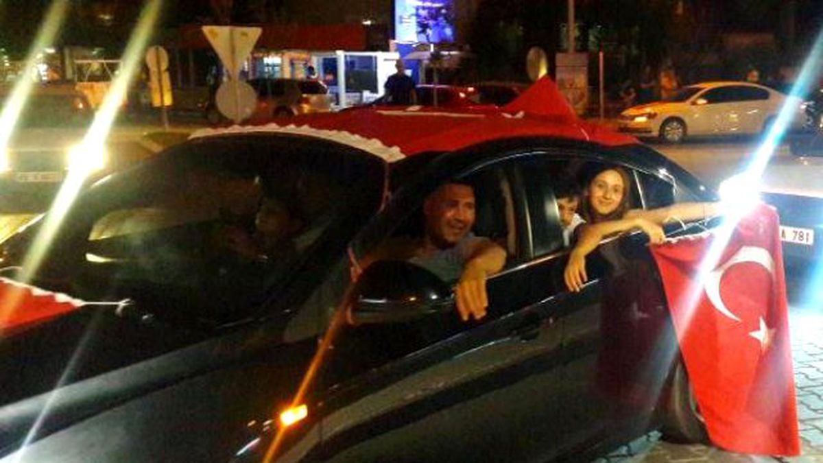 Kırkağaçlılar Terörü Lanetledi