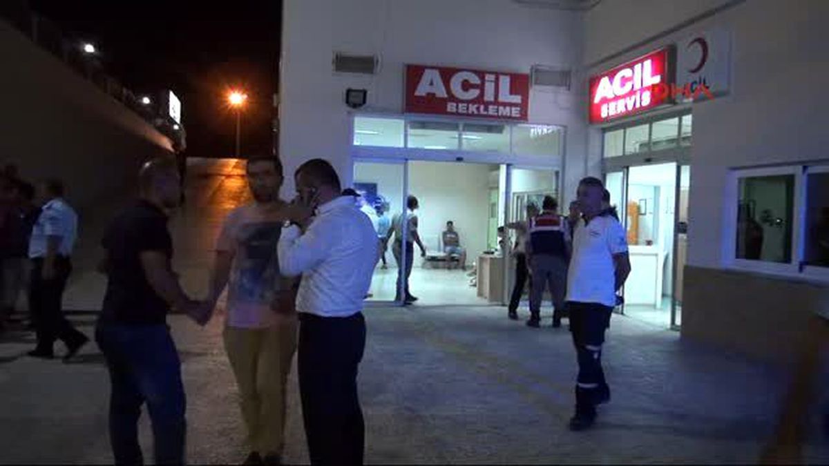 Manavgat\'ta Kavga: 1 Ölü, 2 Yaralı