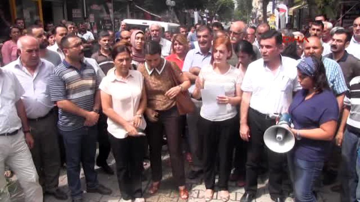 Mersin\'de Hdp\'ye Saldırıya Tepki