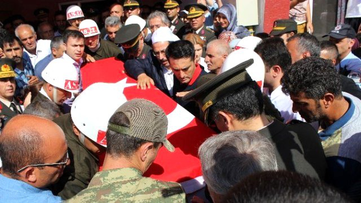 Şehit Yarbay Son Kez Evinden Uğurlandı