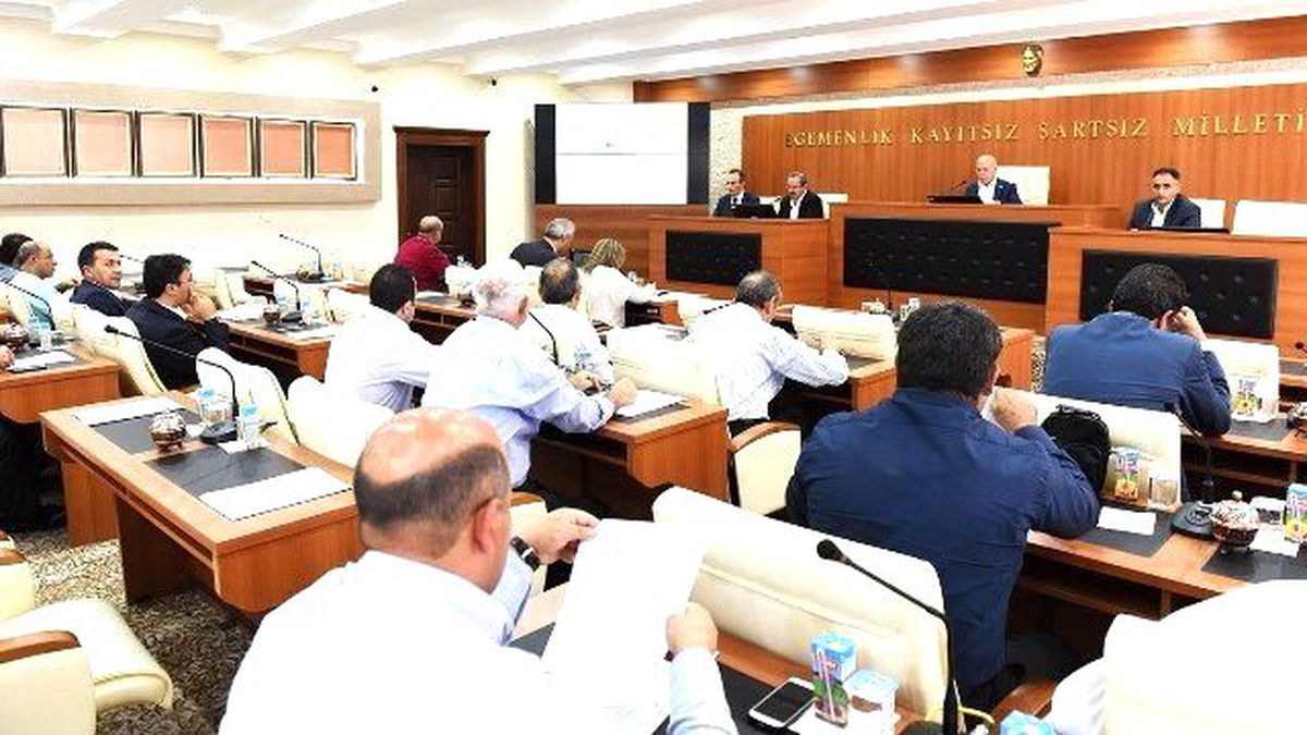 Sekmen: "Terör, Kaotik Bir Ortam Oluşturmak İstiyor"