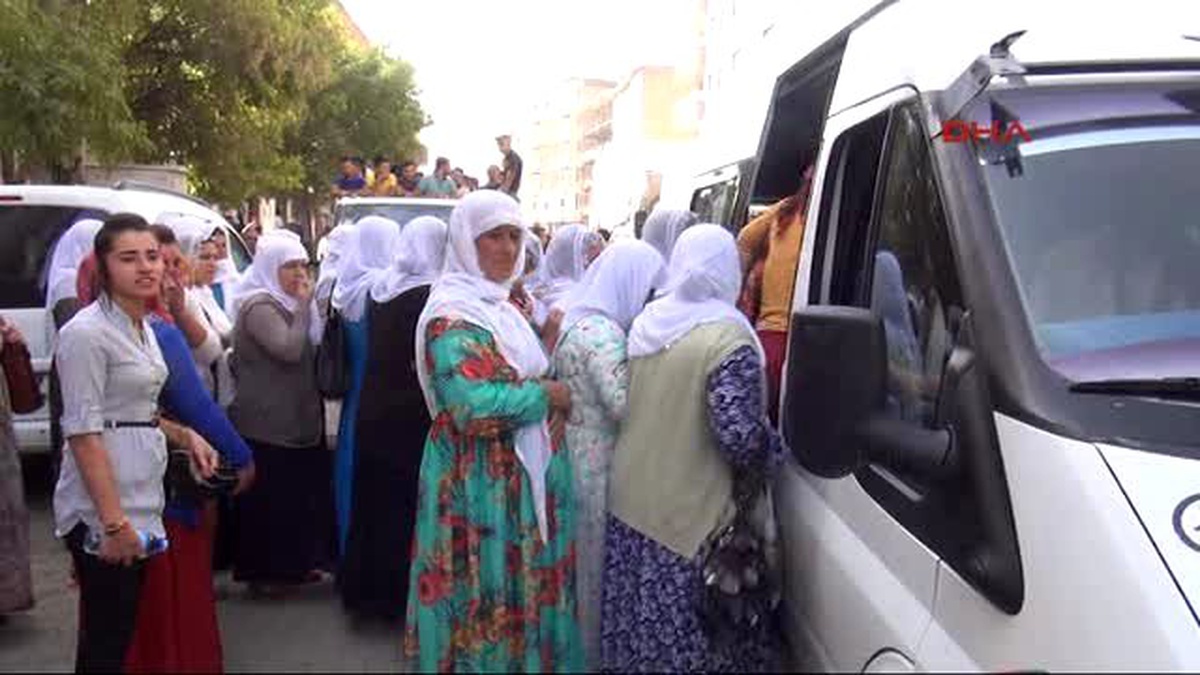 Kürt Kadın Feryat Etti: Biz Birbirimizi Öldürsek de Birbirimizden Kopamayız