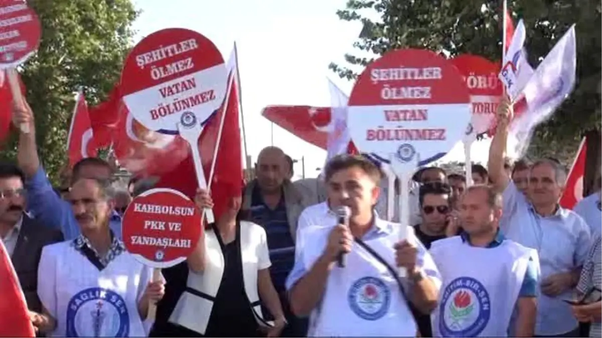 Sivas ve Tokat'ta Binlerce Kişi Terörü Lanetledi