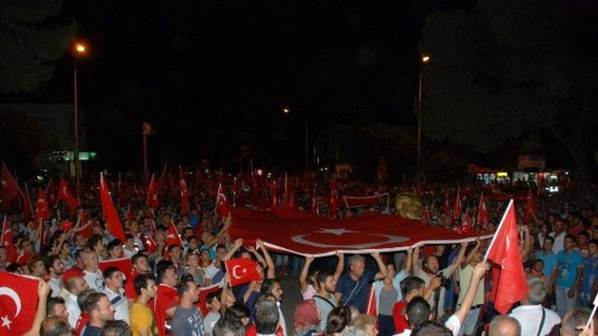 Tire Teröre Karşı Tek Yürek Oldu