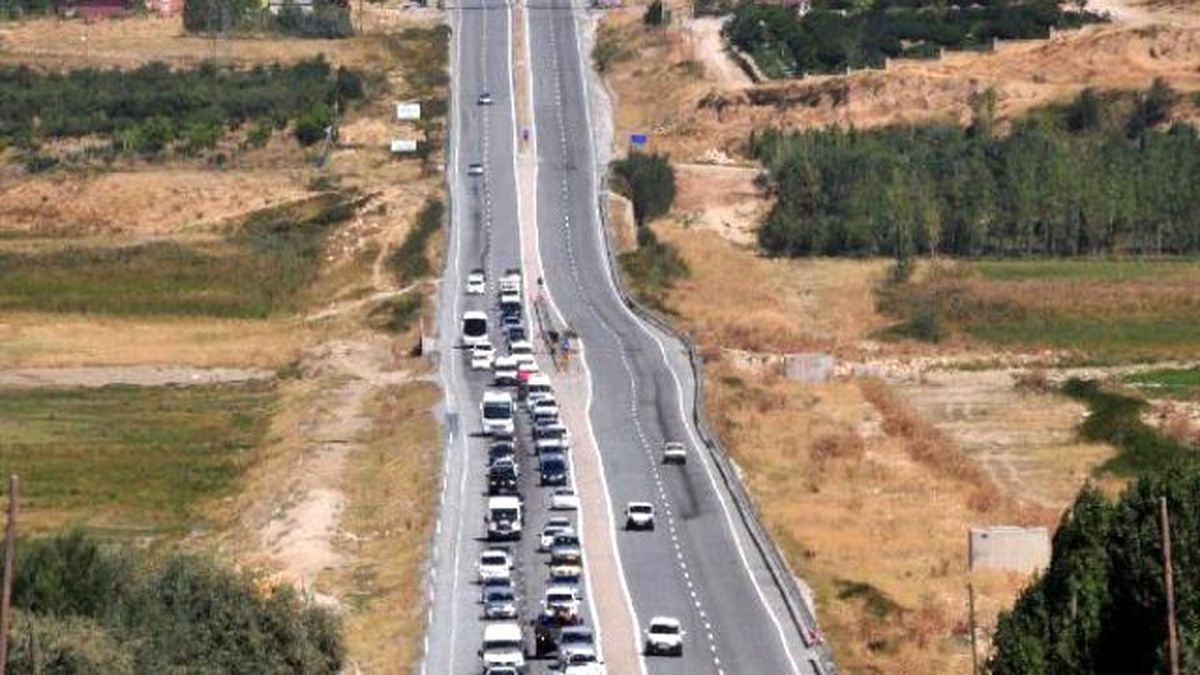 Vanlı Şehit Kürtçe Ağıtlarla Son Yolculuğuna Uğurlandı