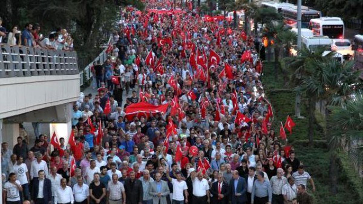 Balıkesir, Teröre Tepki İçin Yürüdü