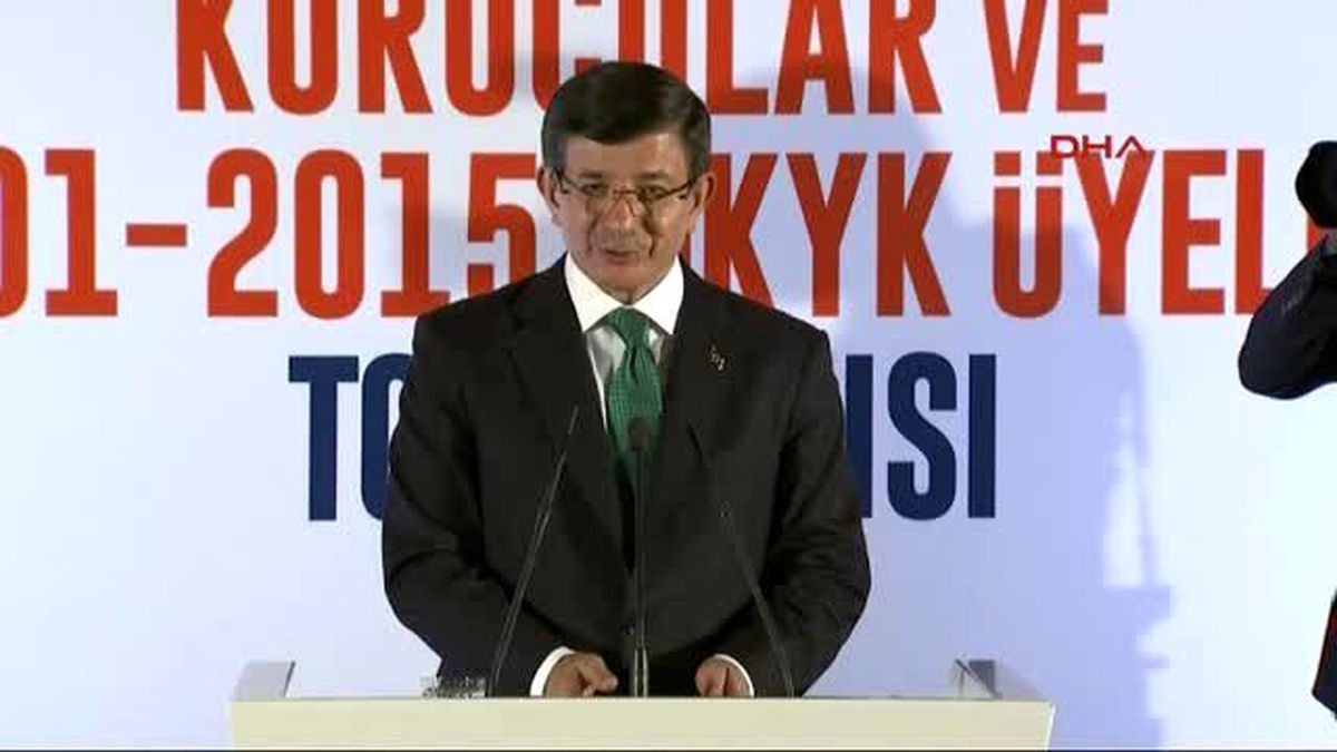 Başbakan Davutoğlu, Ak Partililerle Yemekte Bir Araya Geldi 3