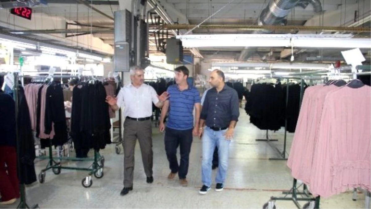 Başkan Karataş\'tan Tekstil Fabrikasına Ziyaret