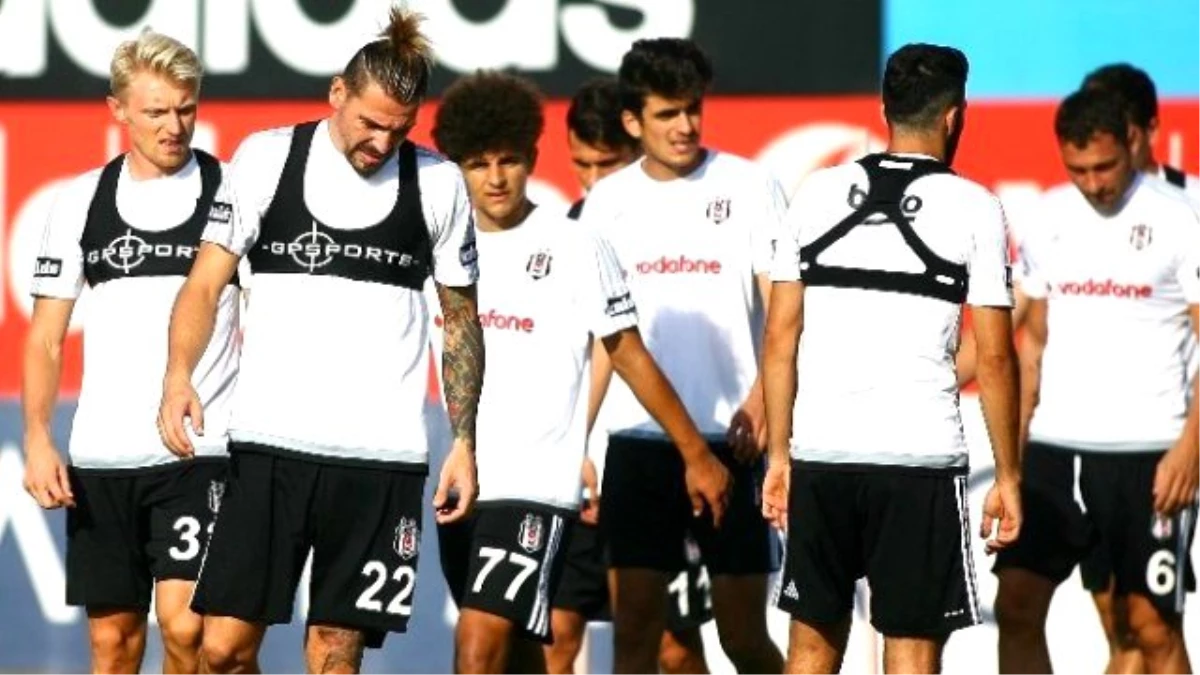 Beşiktaş, Medıpol Başakşehir Maçı Hazırlıklarını Sürdürüyor